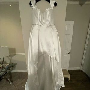 Unworn, Off the Shoulder, White Wedding Dress with Diamond Belt, Size 16.